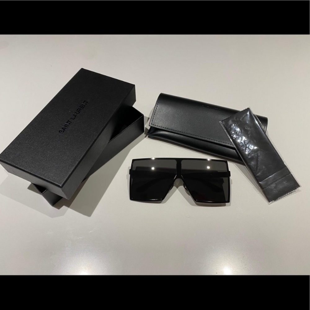 Saint Laurent Betty sunglasses